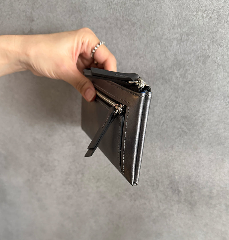 L Zip Wallet | 「霧（Kiri）」夜霧のようなグラデーションのコンパクト長財布