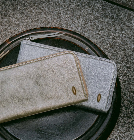 L Zip Wallet | 「眩（Gen）」華やかな輝きを纏ったコンパクト長財布 - Coquette Online Shop