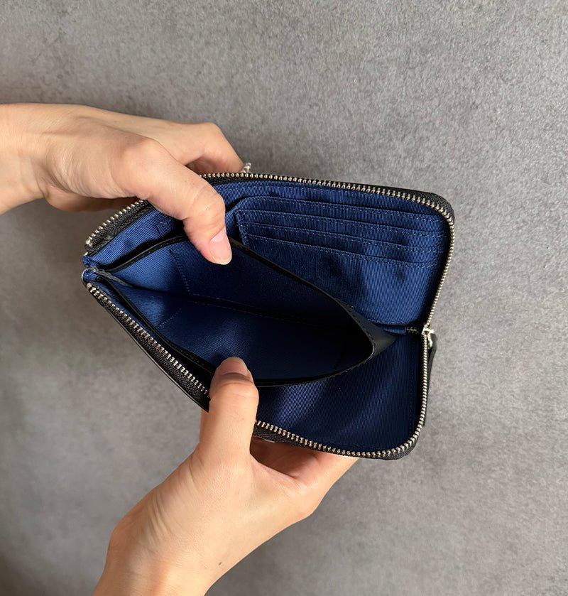 L Zip Wallet | 「霧（Kiri）」夜霧のようなグラデーションのコンパクト長財布 - Coquette Online Shop